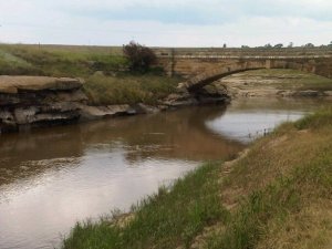Swallow bridge over the Vulgar River downstream of Harrismith