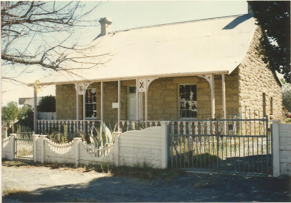 Cottage behind Royal Hotel Harrismith